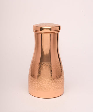 Carafă de apă din cupru Asteya, cu capac/pahar - Gravat Oriental - 950 ml