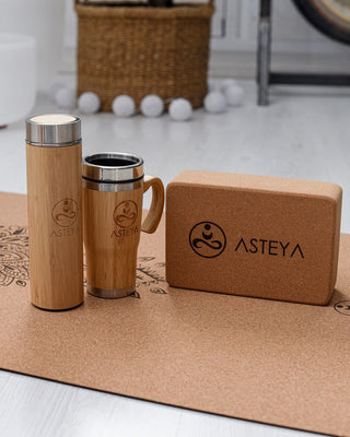 Set accesorii Eco Yoga Essentials Asteya. Saltea-Cărămidă-Termos-Cană