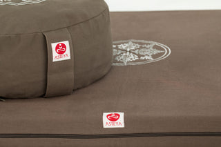 Asteya Zabuton meditation cushion. Removable cover and foam filling